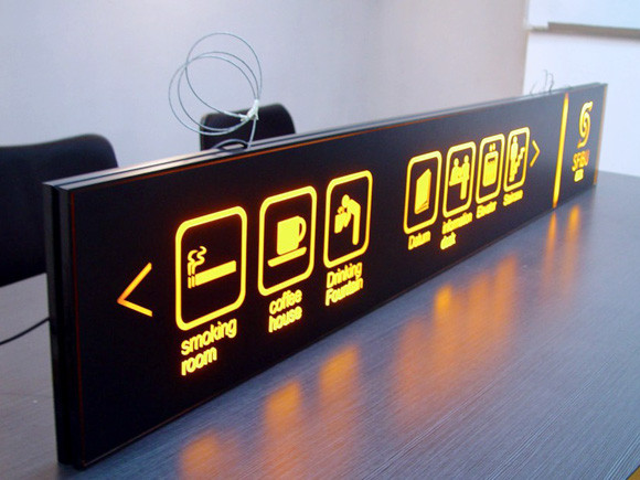 <b>武漢標(biāo)識標(biāo)牌的材質(zhì)有哪些？</b>